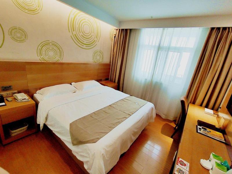 Greentree Inn Jiangxi Fuzhou Gandong Bridge Express Hotel Exterior foto